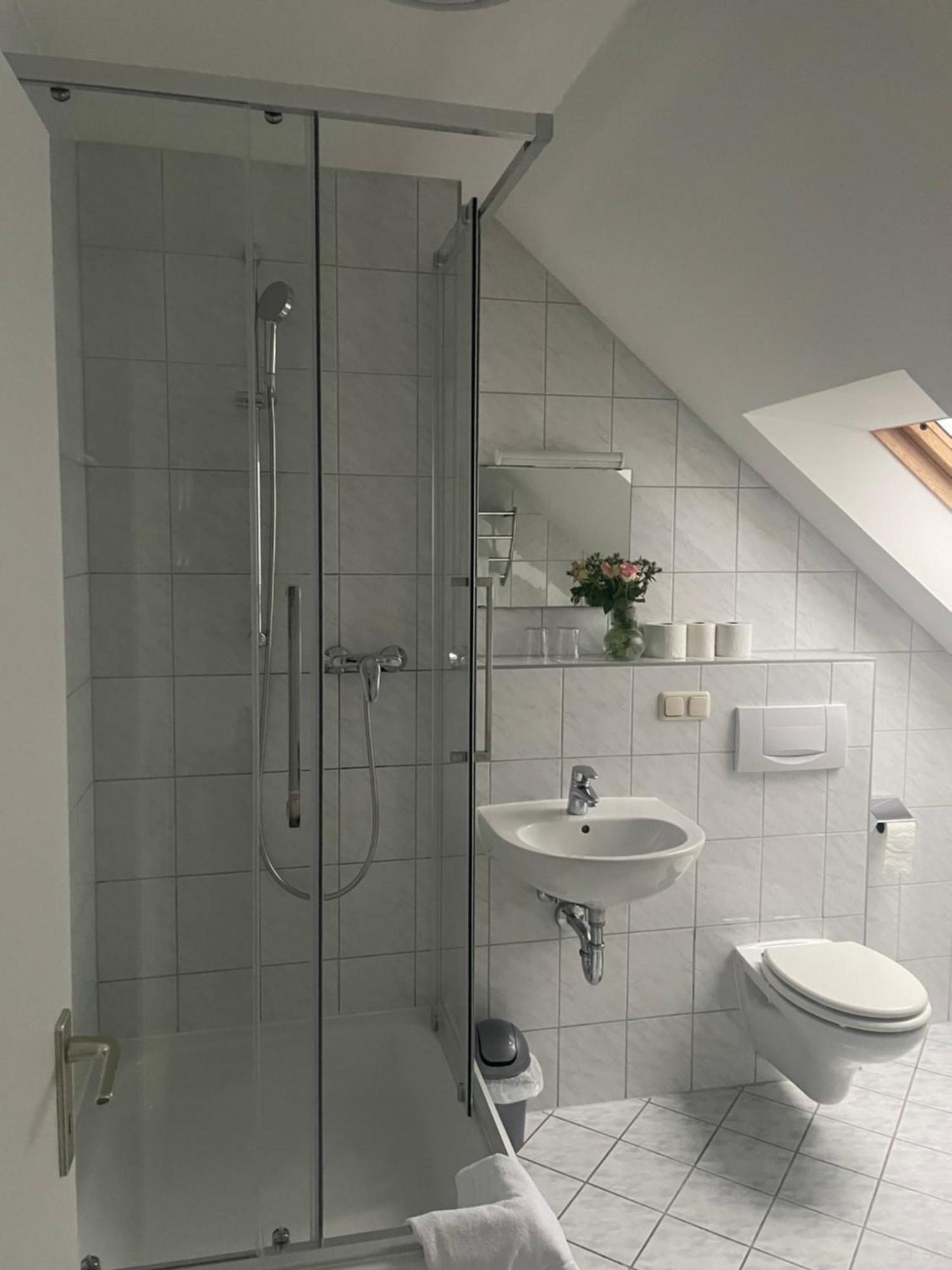 Hotel-Gasthof Gruener Hof Φράιζινγκ Δωμάτιο φωτογραφία