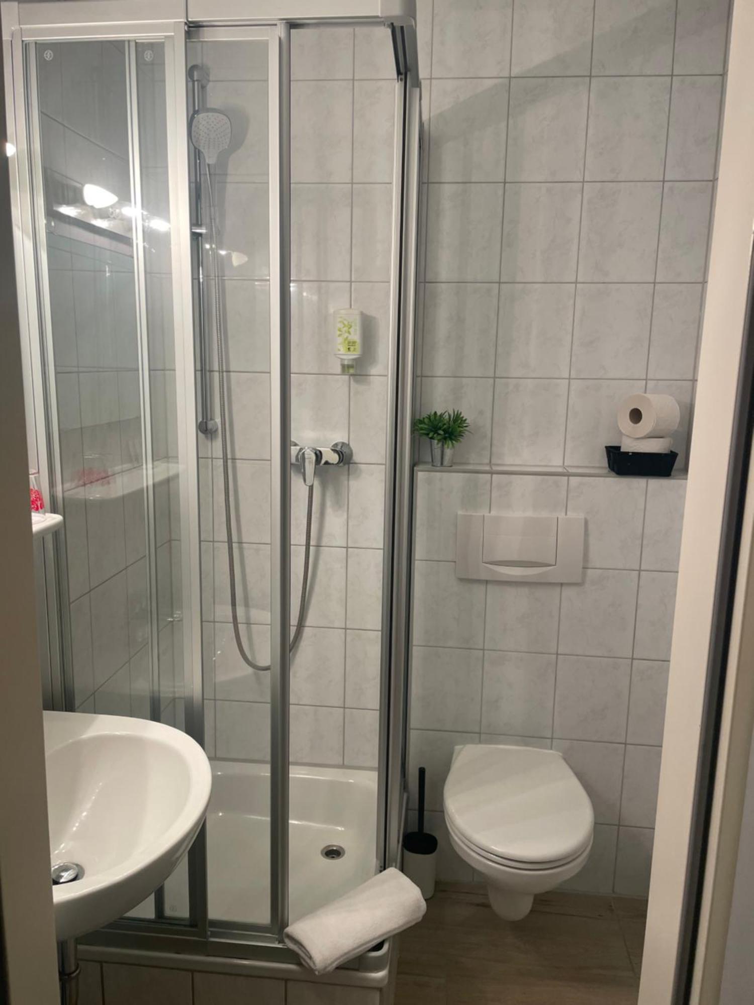 Hotel-Gasthof Gruener Hof Φράιζινγκ Δωμάτιο φωτογραφία